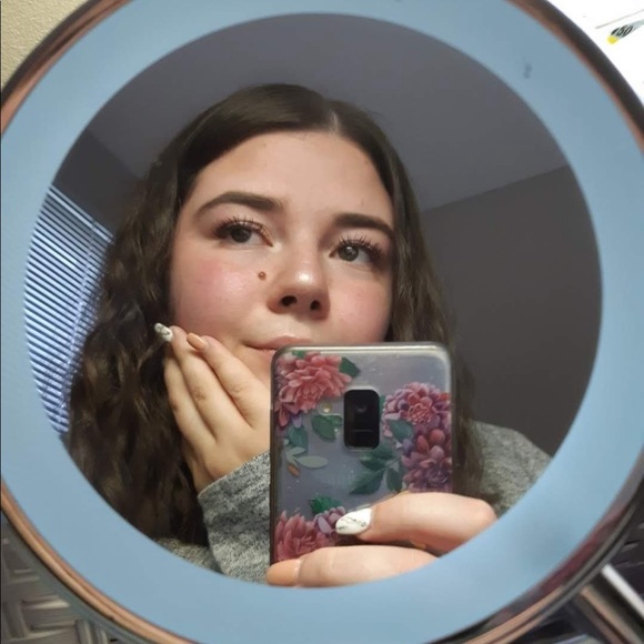 Meet your Posher, Kelton - Picture 1 of 1